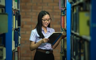 马来西亚六名学生因同学死亡遭绞刑的悲剧事件